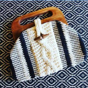 Small woven hang bag 💼